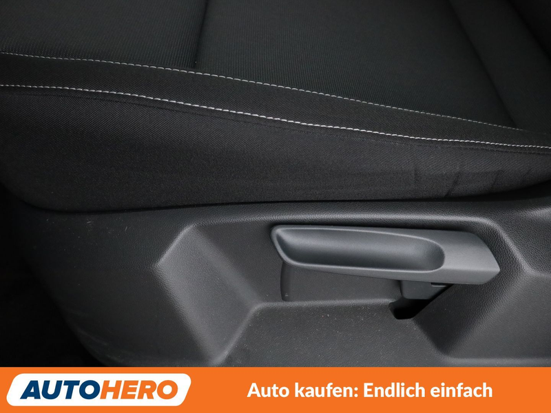 Skoda Karoq 1.5 TSI ACT Drive 125 Aut.*NAVI*LED*ACC* — photo 31