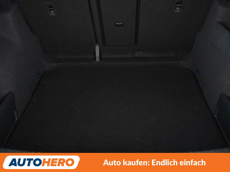 Skoda Karoq 1.5 TSI ACT Drive 125 Aut.*NAVI*LED*ACC* — photo 17