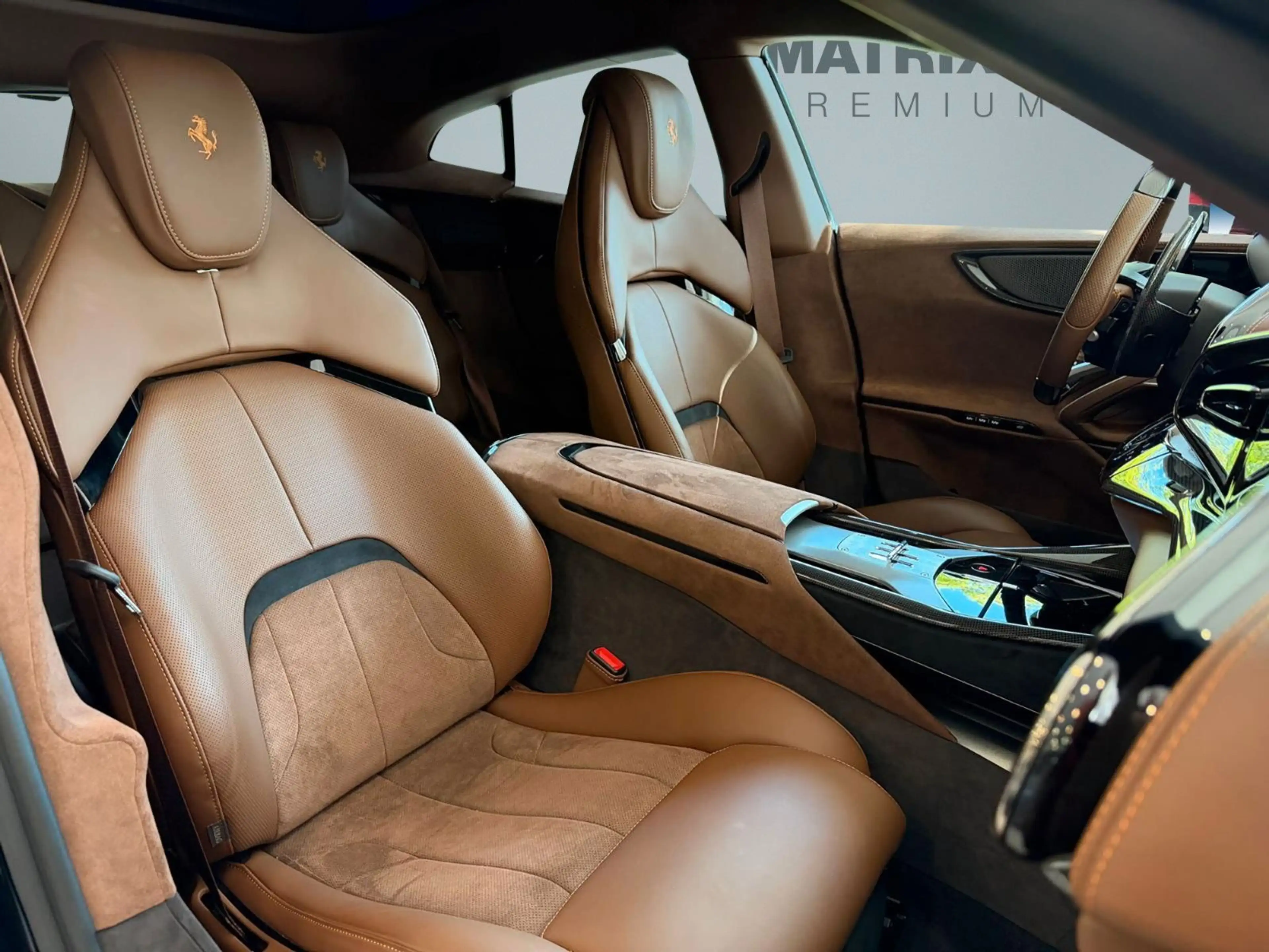 Ferrari Purosangue Full Carbon Massage heated&cooled — photo 4