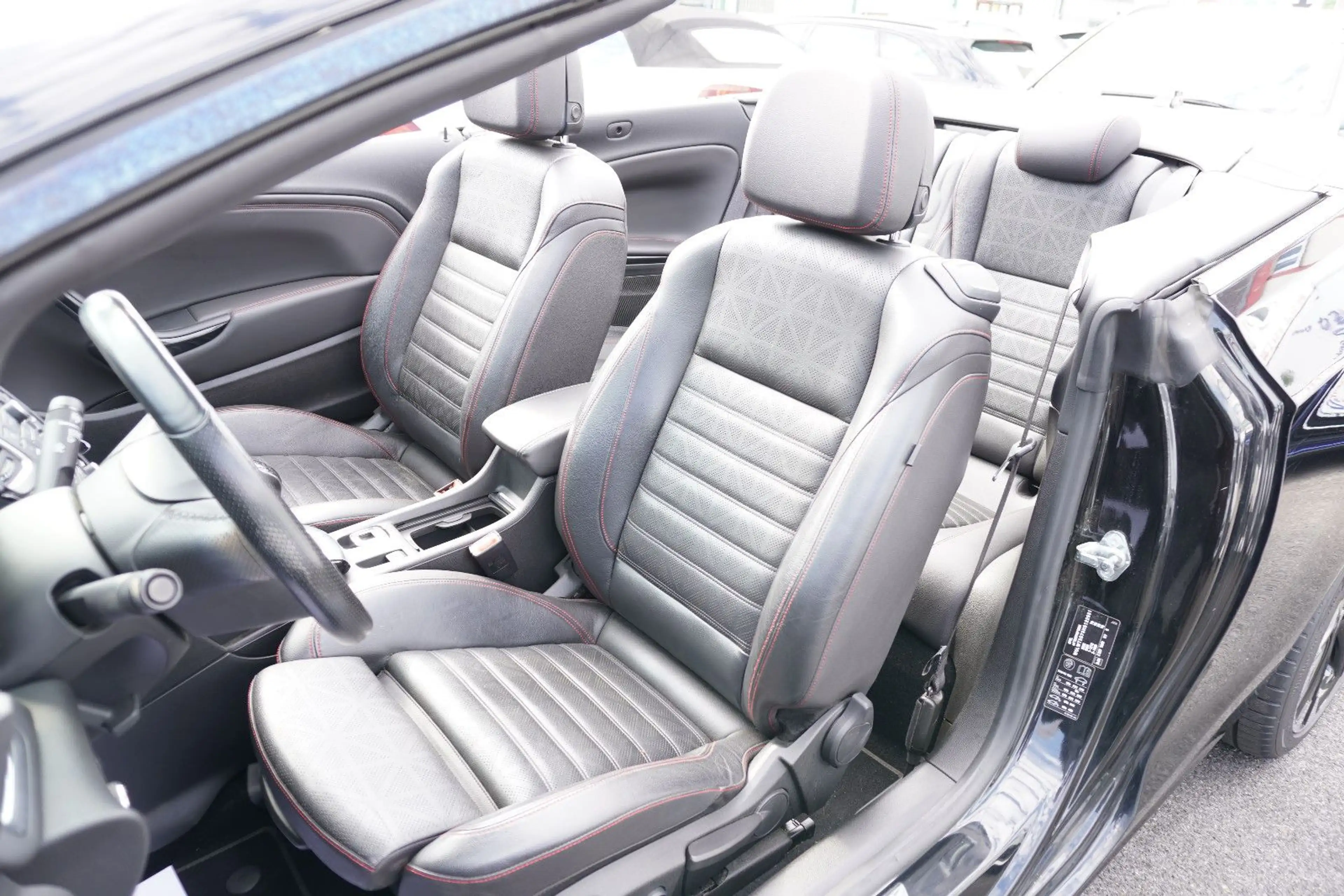 Opel Cascada 2.0 CDTI Innovation *Navi*Xenon*Leder*++ — photo 14