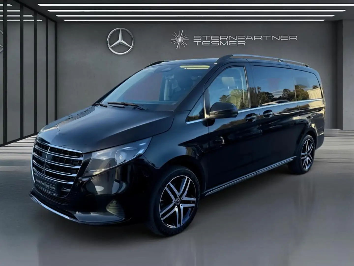 Mercedes-Benz V 300 d 4MATIC EXCLUSIVE Lang Luxussitze+Pano Negro - 2