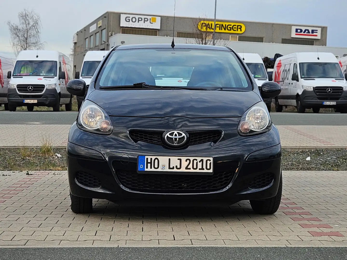 Toyota Aygo Schwarz - 2