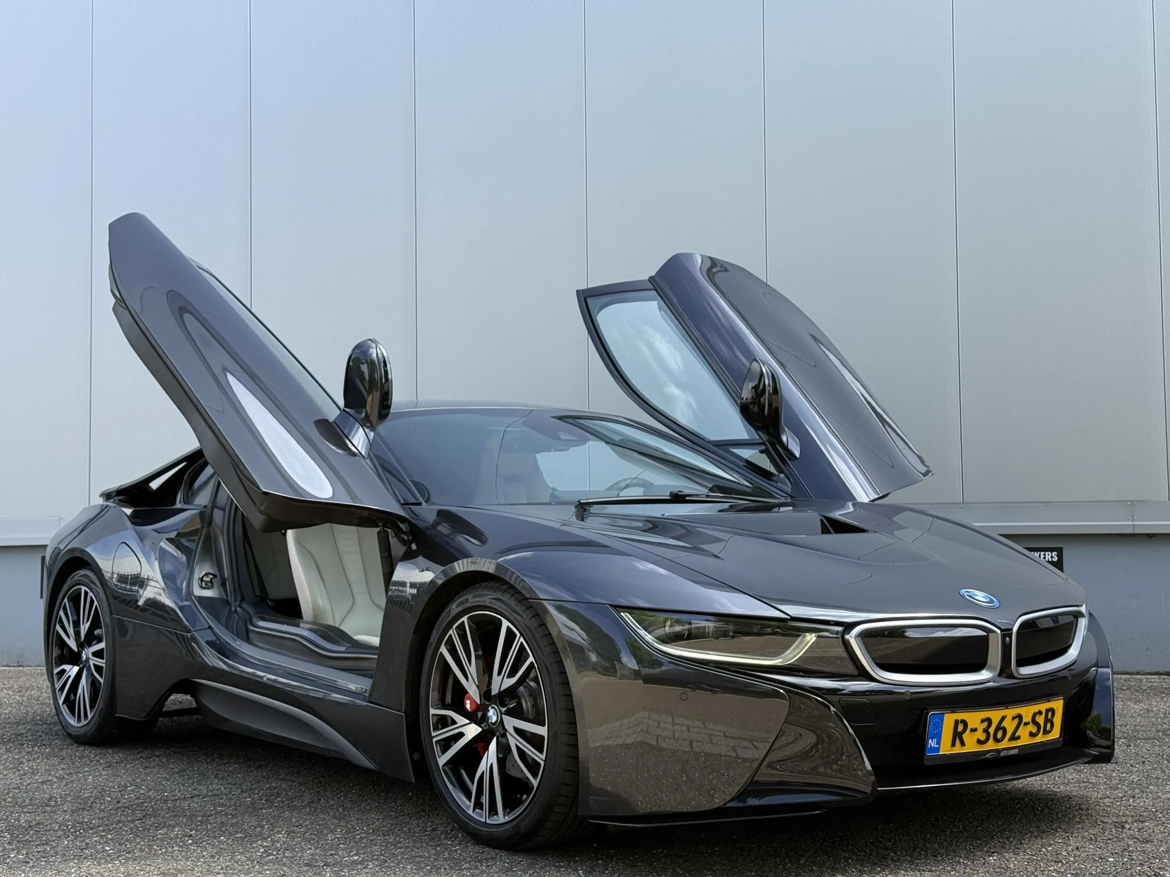 BMW i8 1.5 First Edition Plug In Hybrid Automaat 20 Inch — photo 24