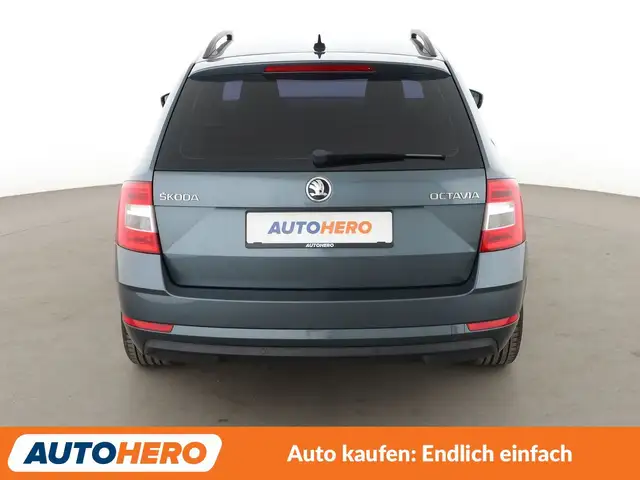 Skoda Octavia view 5