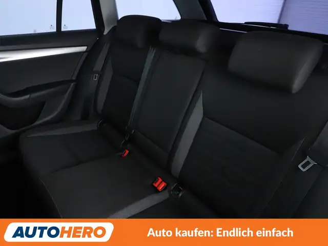 Skoda Octavia view 14