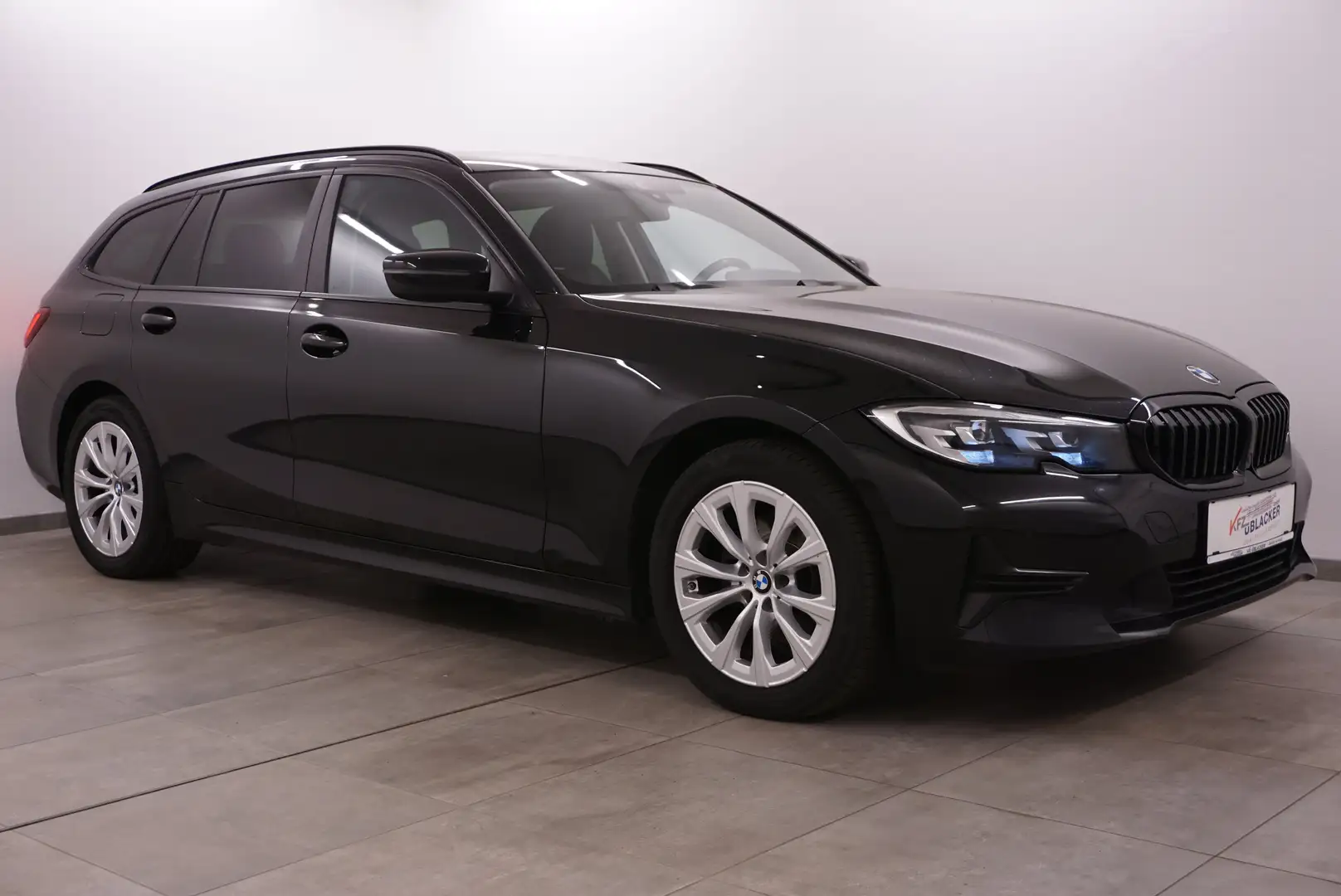 BMW 320 d xDrive Sport // Fernlichtassistent // Noir - 1