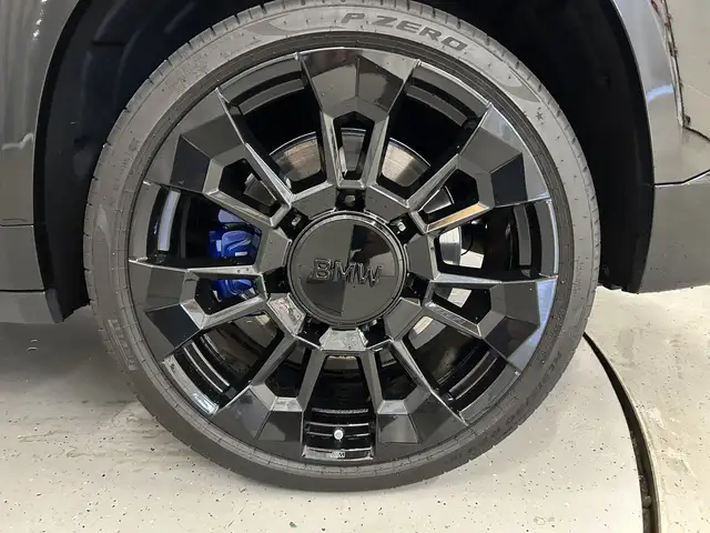 BMW XM 50e *Soft Close / AHK / Adaptives M-Fahrwerk* Ansicht 20