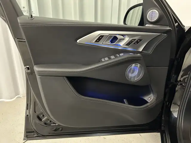 BMW XM 50e *Soft Close / AHK / Adaptives M-Fahrwerk* Ansicht 23