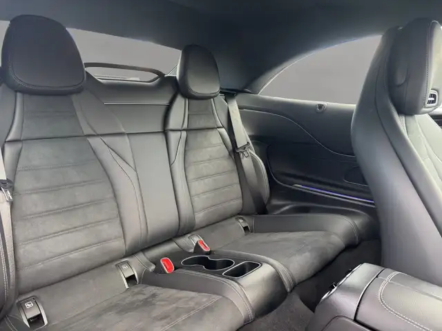Mercedes-Benz Cle view 12