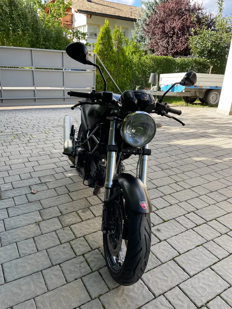 Ducati Monster 695 Dark Negro - 1