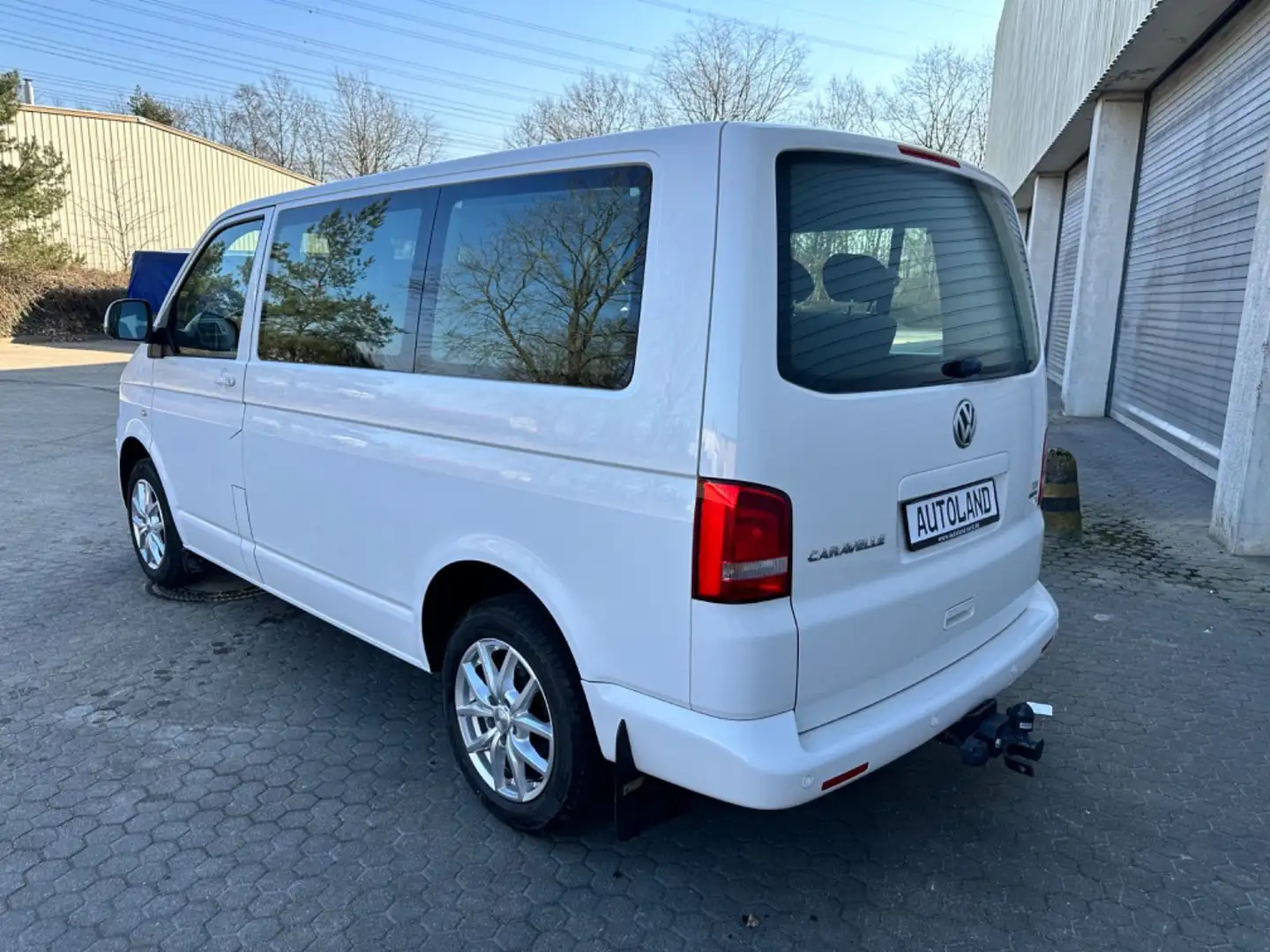 Volkswagen T5 Caravelle 2.0TDI DSG Comfort 4Motion*8Sitze Weiß - 2