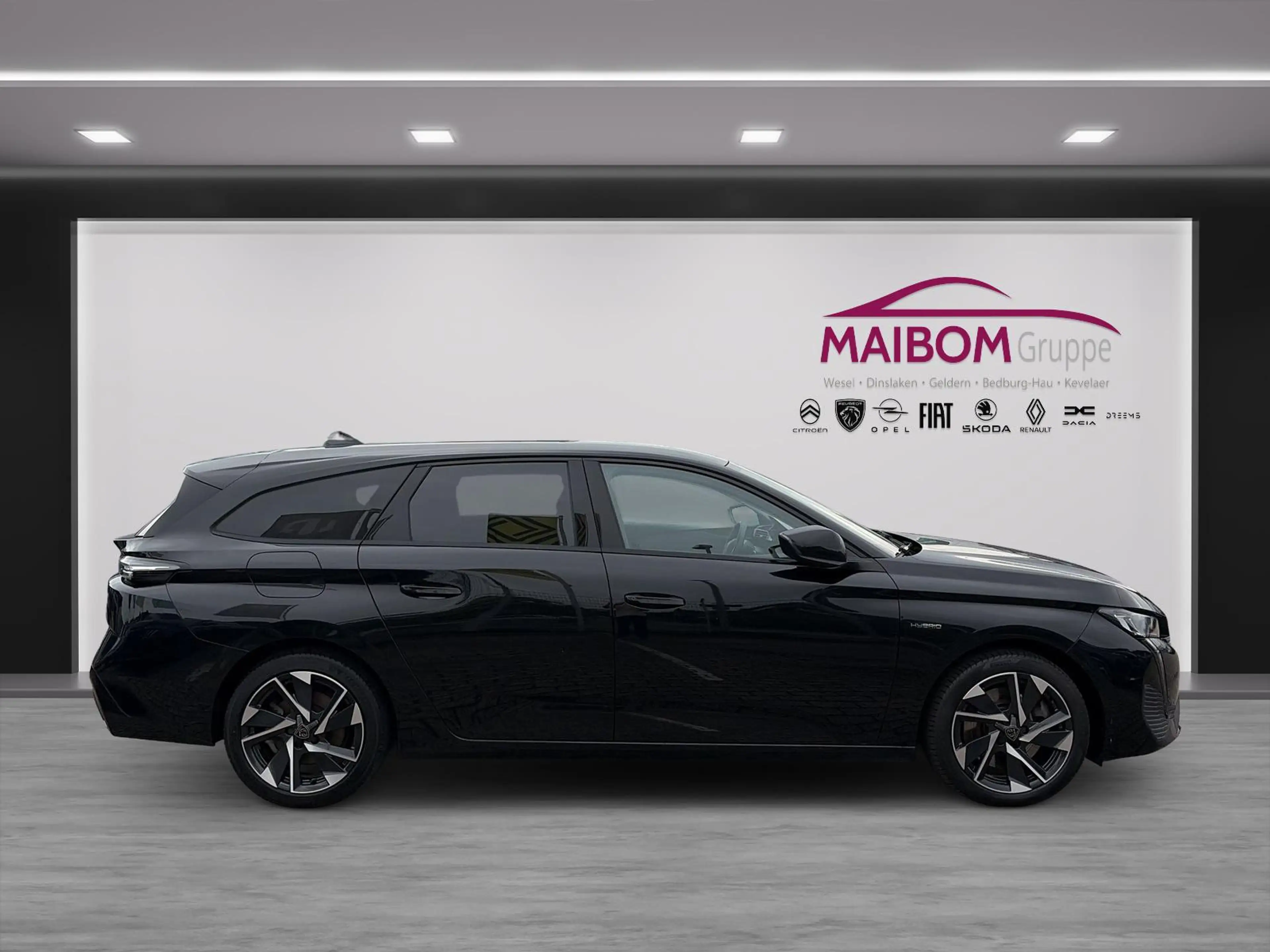 Peugeot 308 SW Hybrid 180 Allure Pack — photo 3