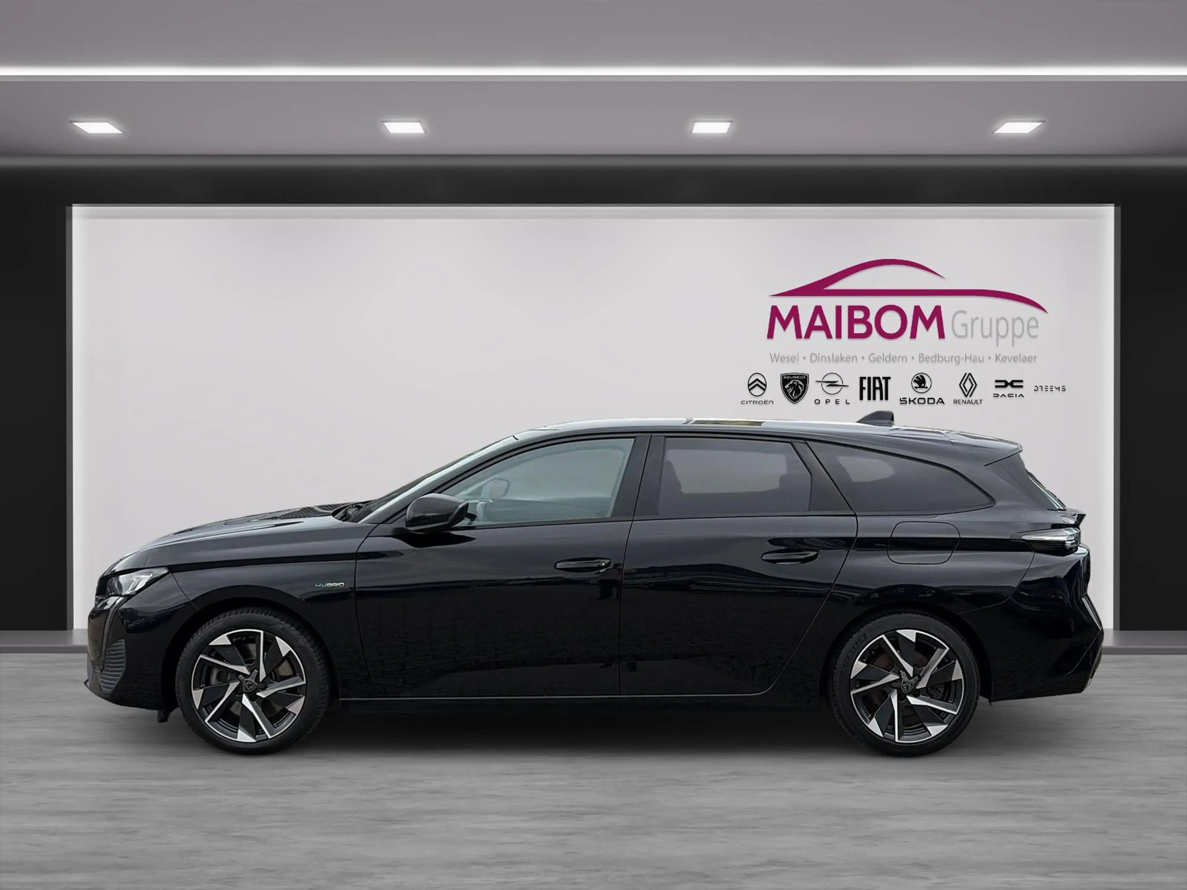 Peugeot 308 SW Hybrid 180 Allure Pack — photo 6