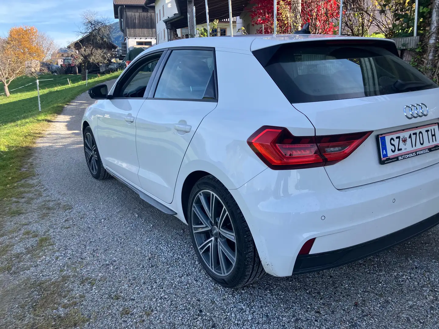 Audi A1 A1 SB 1,0 TFSI S-tronic Weiß - 1