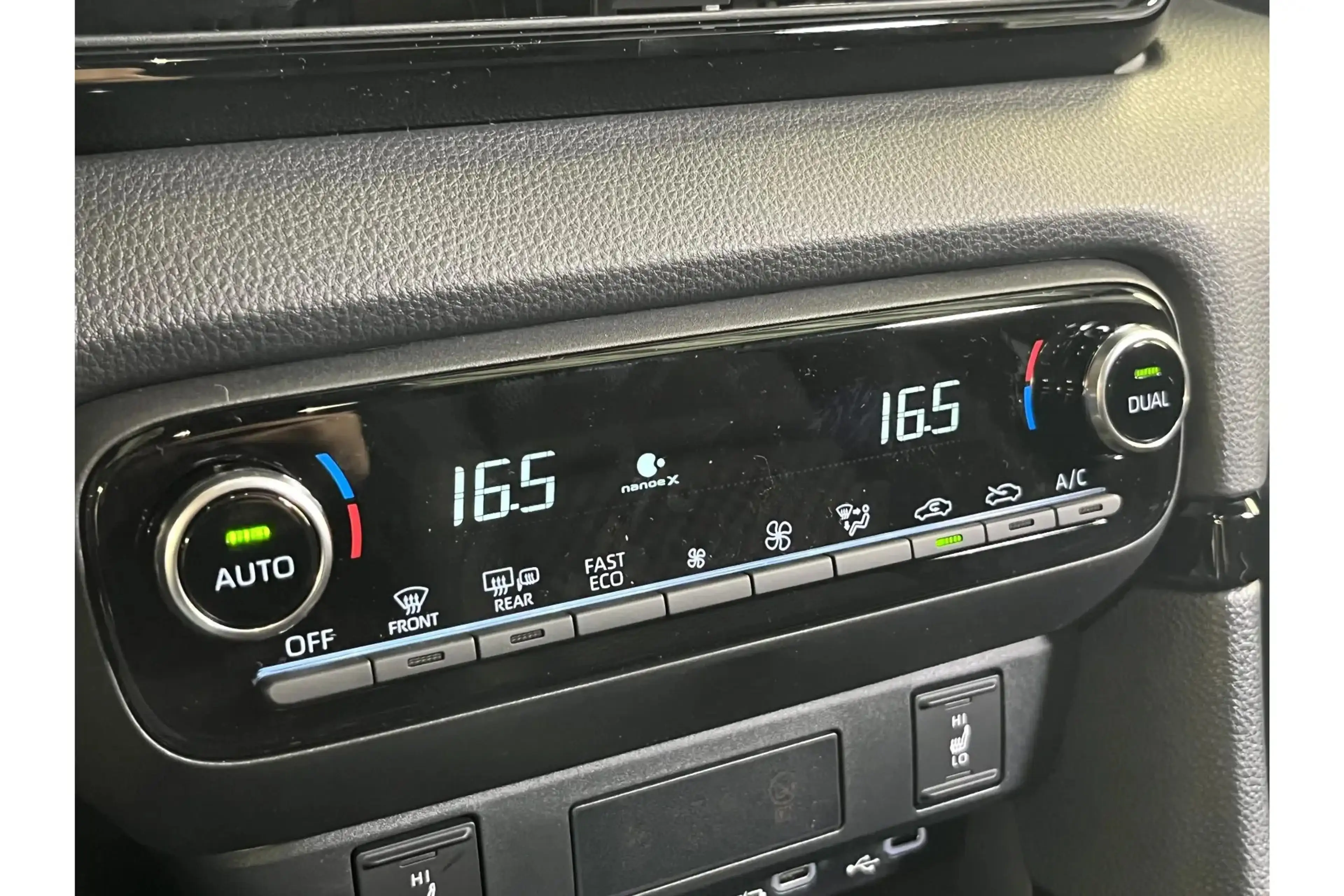 Toyota Yaris 1.5 Hybrid 130 Executive Actie — photo 13