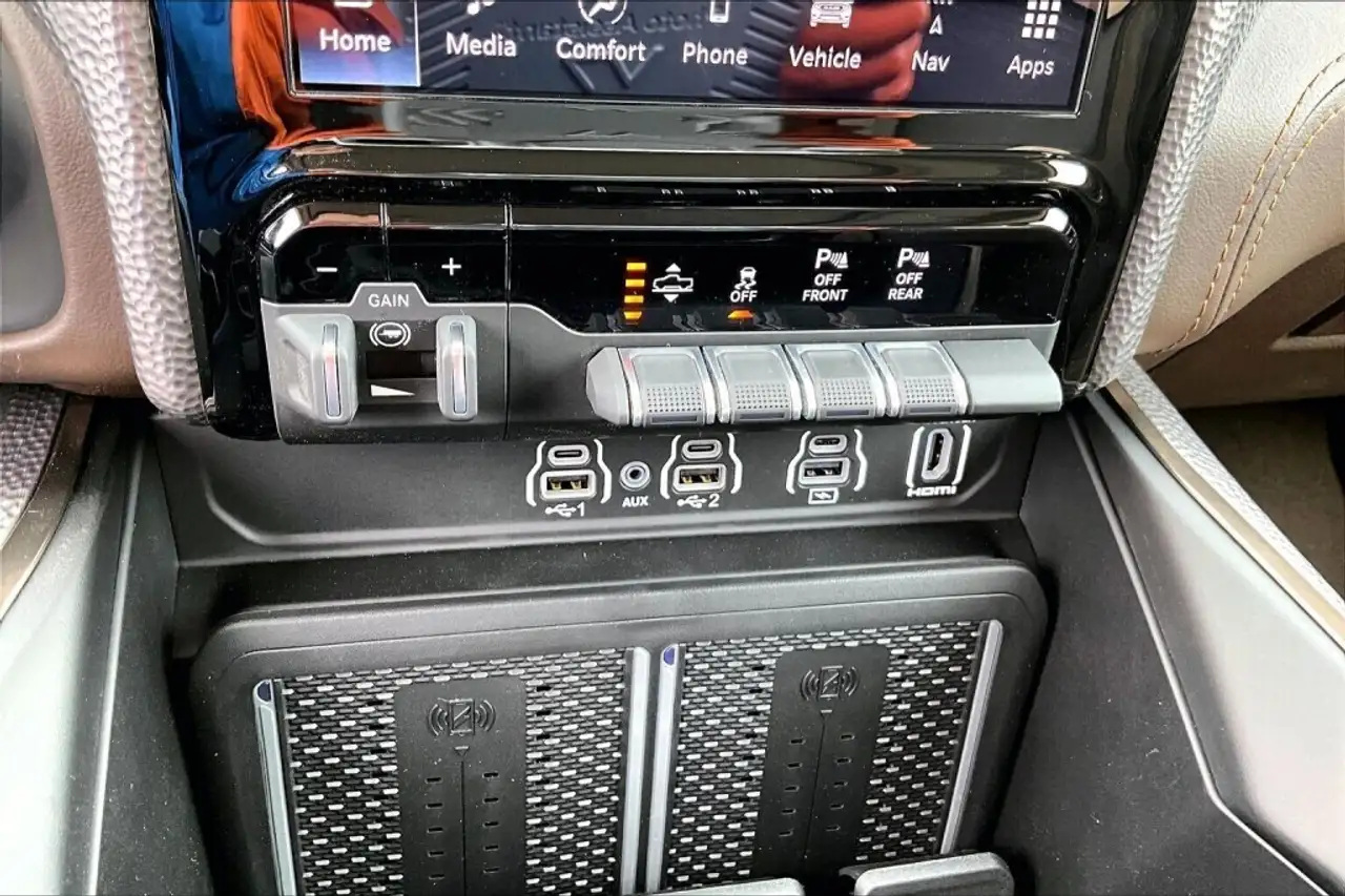 RAM 1500 photo RAM 1500