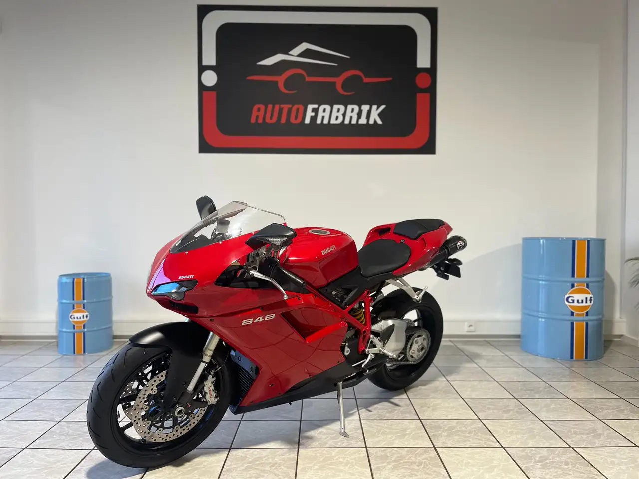 Ducati 848