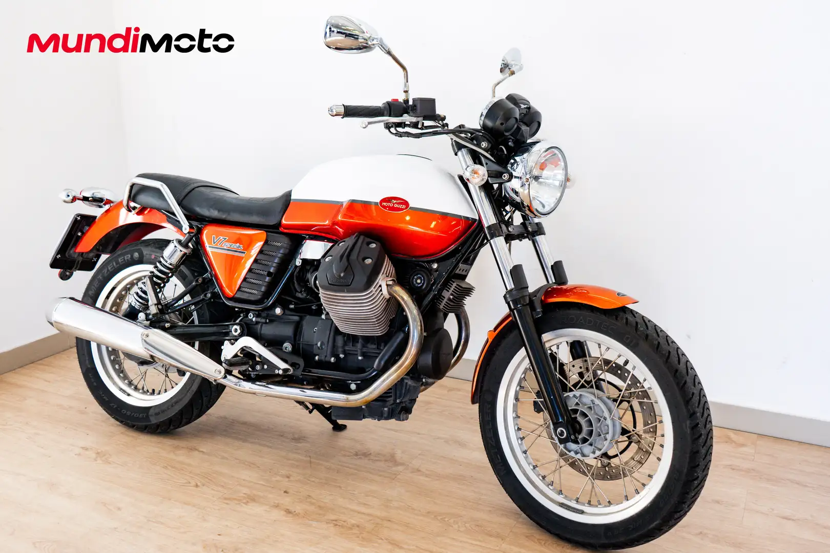 Moto Guzzi V 7 - 2