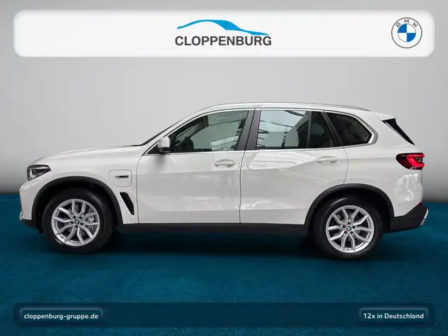 BMW X5 view 2