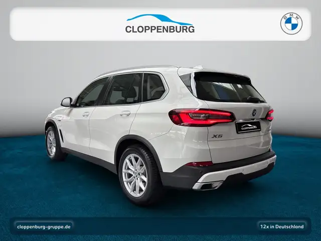 BMW X5 view 3
