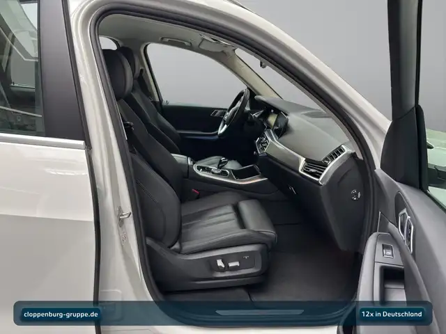 BMW X5 view 19