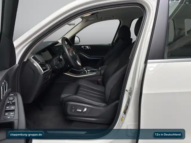 BMW X5 view 12