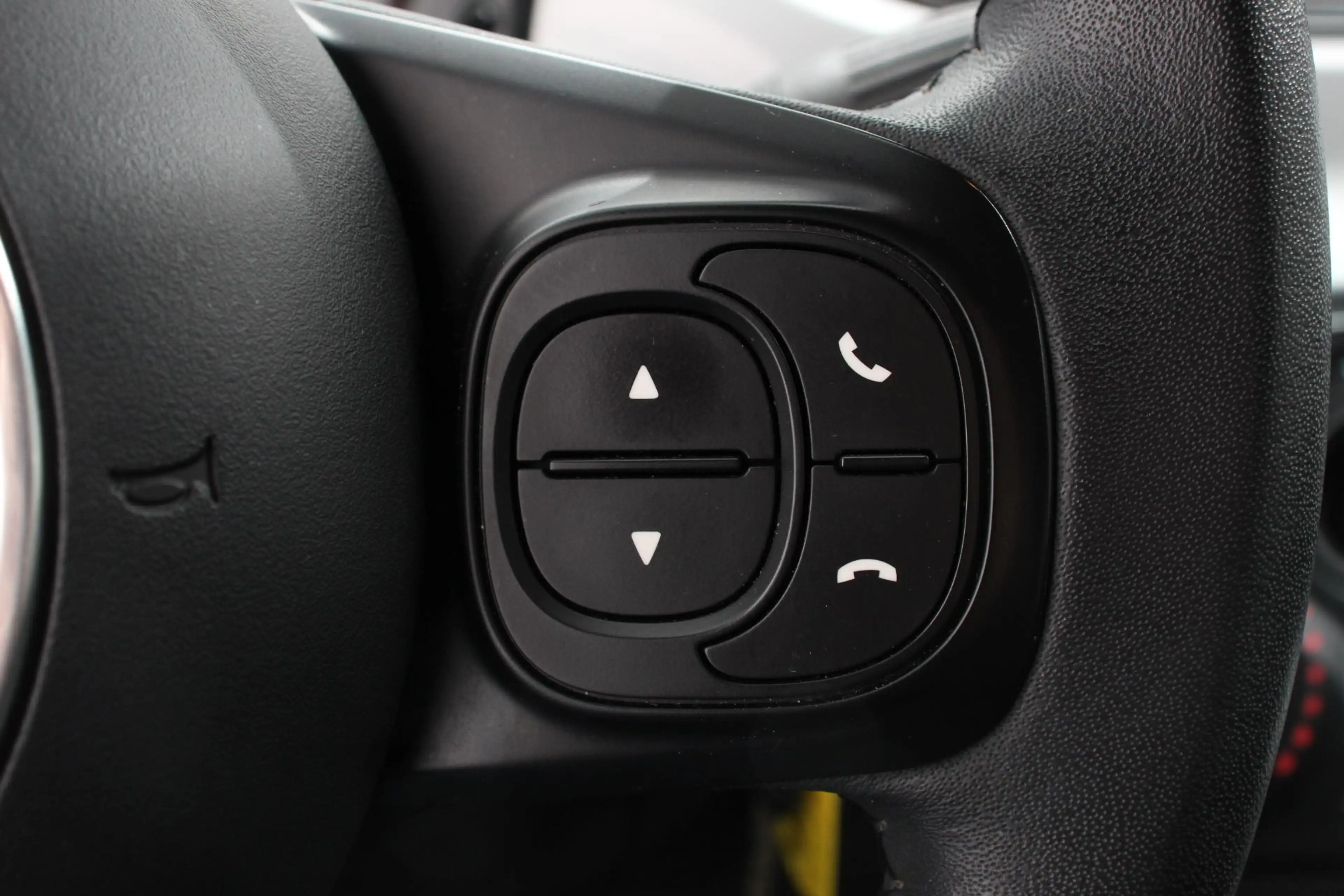 Fiat 500 1.0 69pk Hybrid Connect Navigatie Apple Carplay/An — photo 15