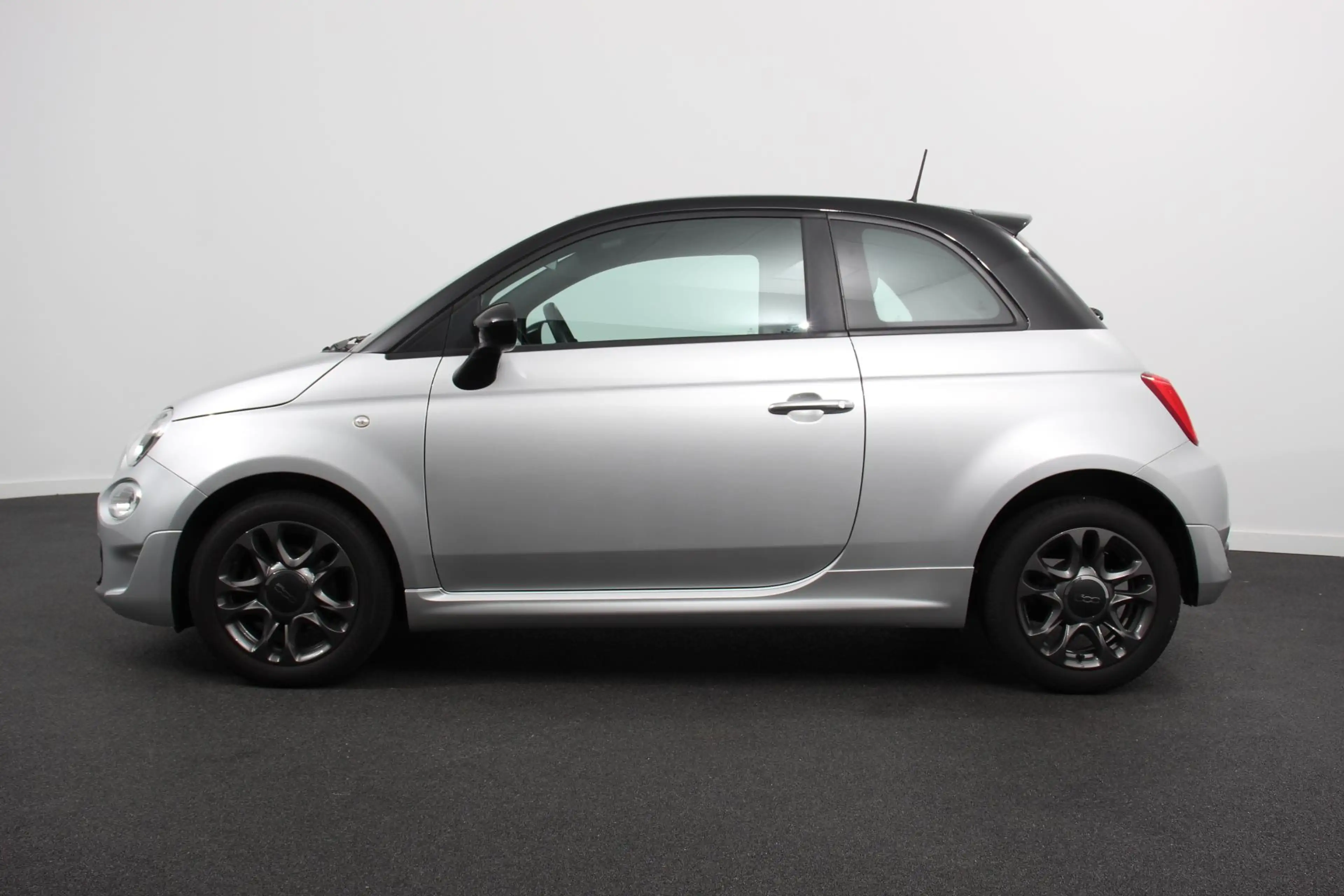 Fiat 500 1.0 69pk Hybrid Connect Navigatie Apple Carplay/An — photo 5