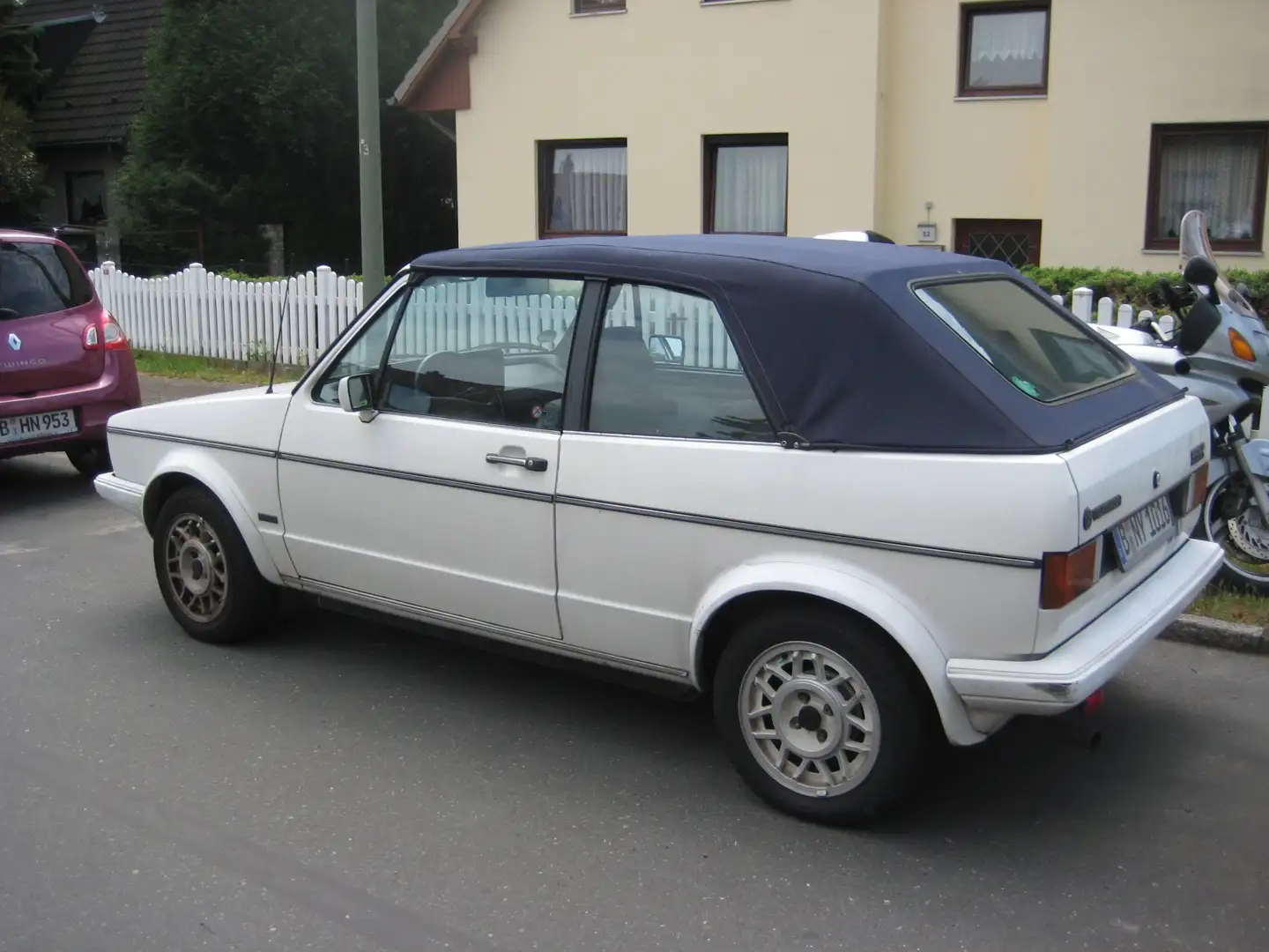 Volkswagen Golf Cabriolet Golf Cabrio White - 2