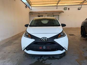 Aygo 3p 1.0 x-clusiv my15