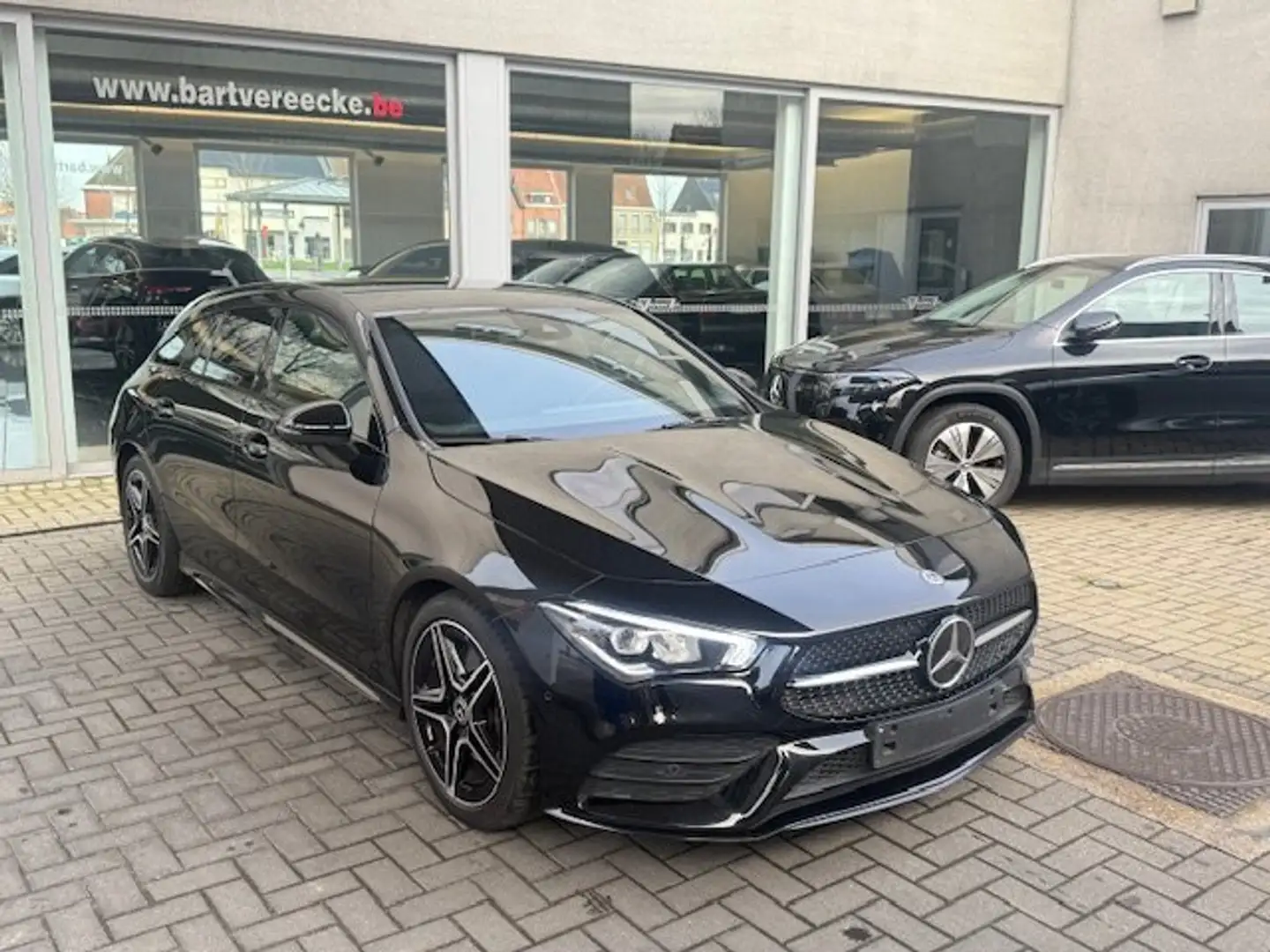 Mercedes-Benz CLA 200 AMG Pack Noir - 2