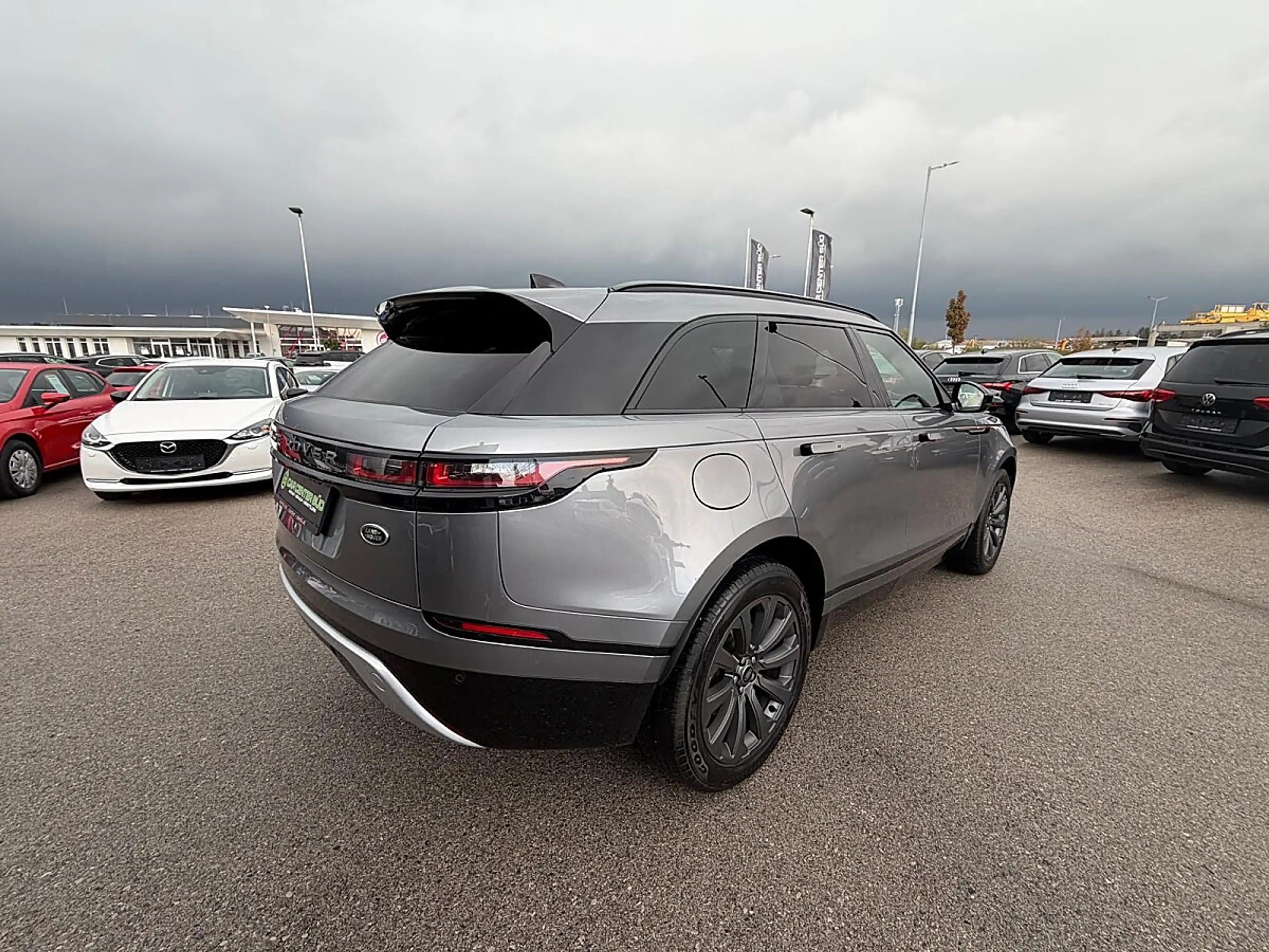 Land Rover Range Rover Velar P400e — photo 5