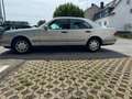 Mercedes-Benz E 230 classic Plateado - thumbnail 19