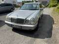 Mercedes-Benz E 230 classic Plateado - thumbnail 1