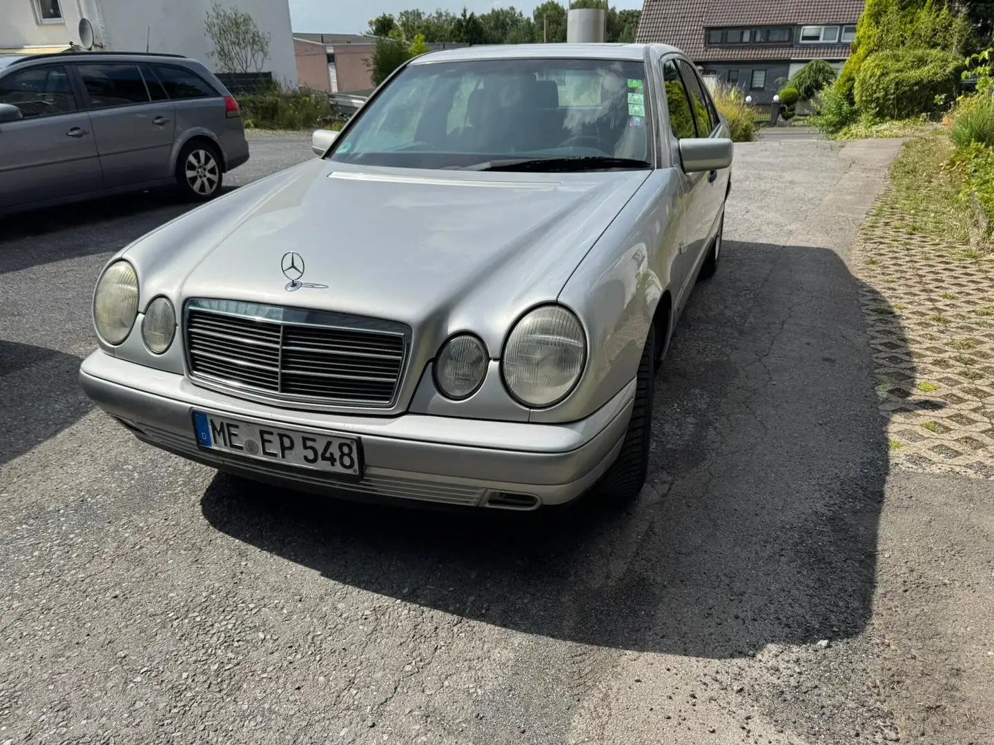 Mercedes-Benz E 230 classic Plateado - 1