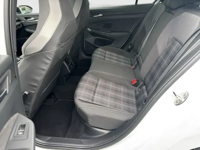 Volkswagen Golf view 20