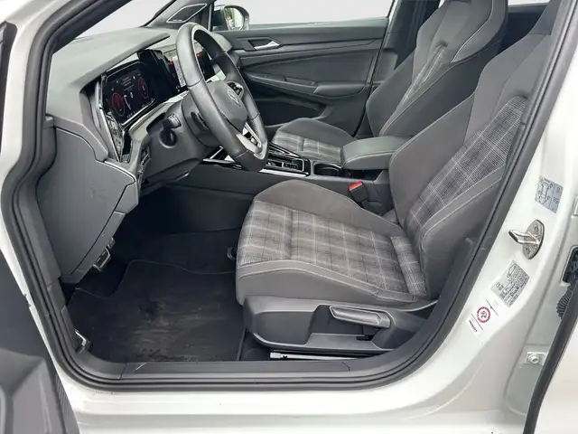 Volkswagen Golf view 10