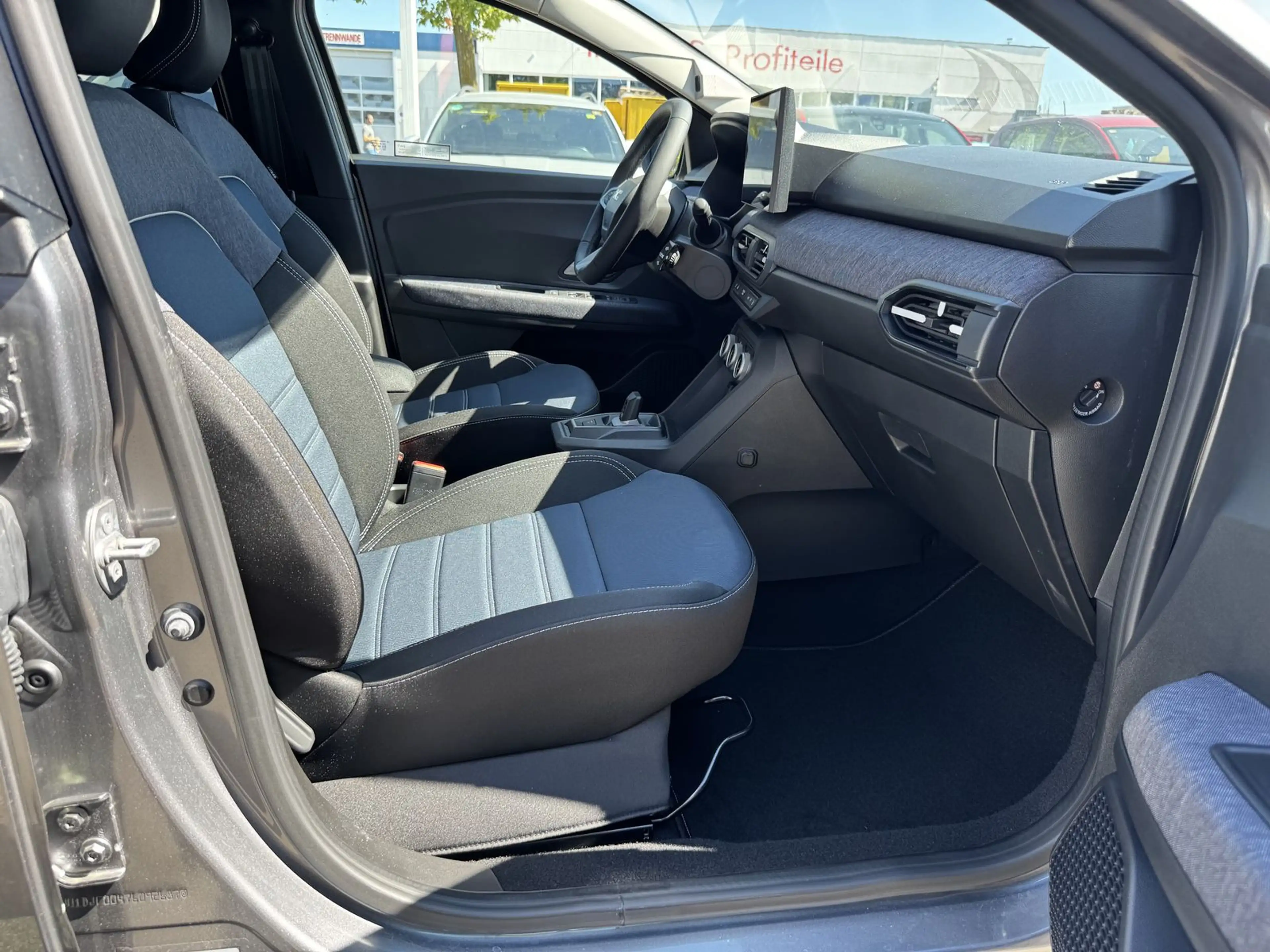 Dacia Jogger Journey hybrid 155 — photo 13