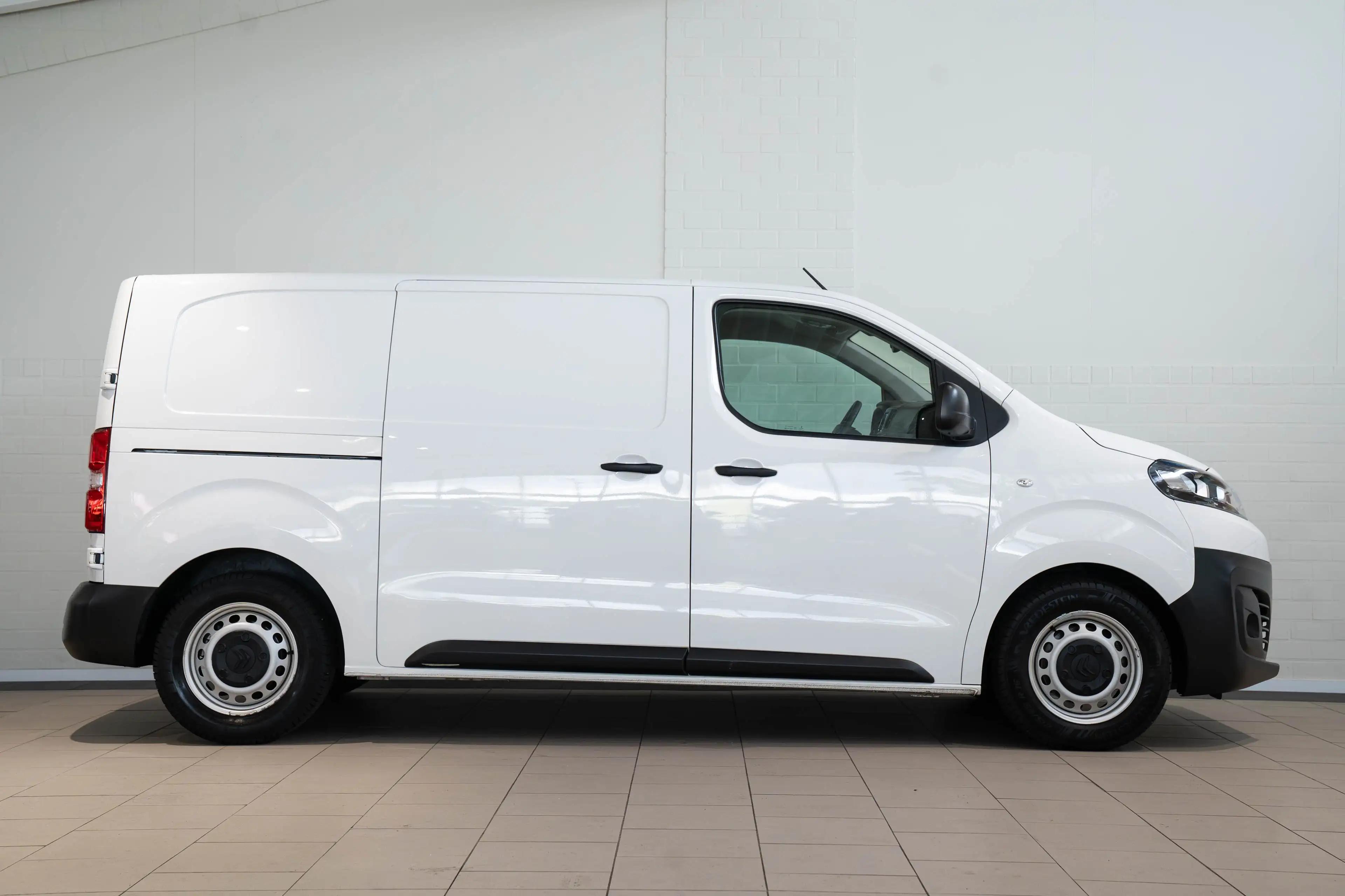 Citroen Jumpy 2.0 BlueHDI 145 M Club | Camera | Parkeersensoren — photo 6