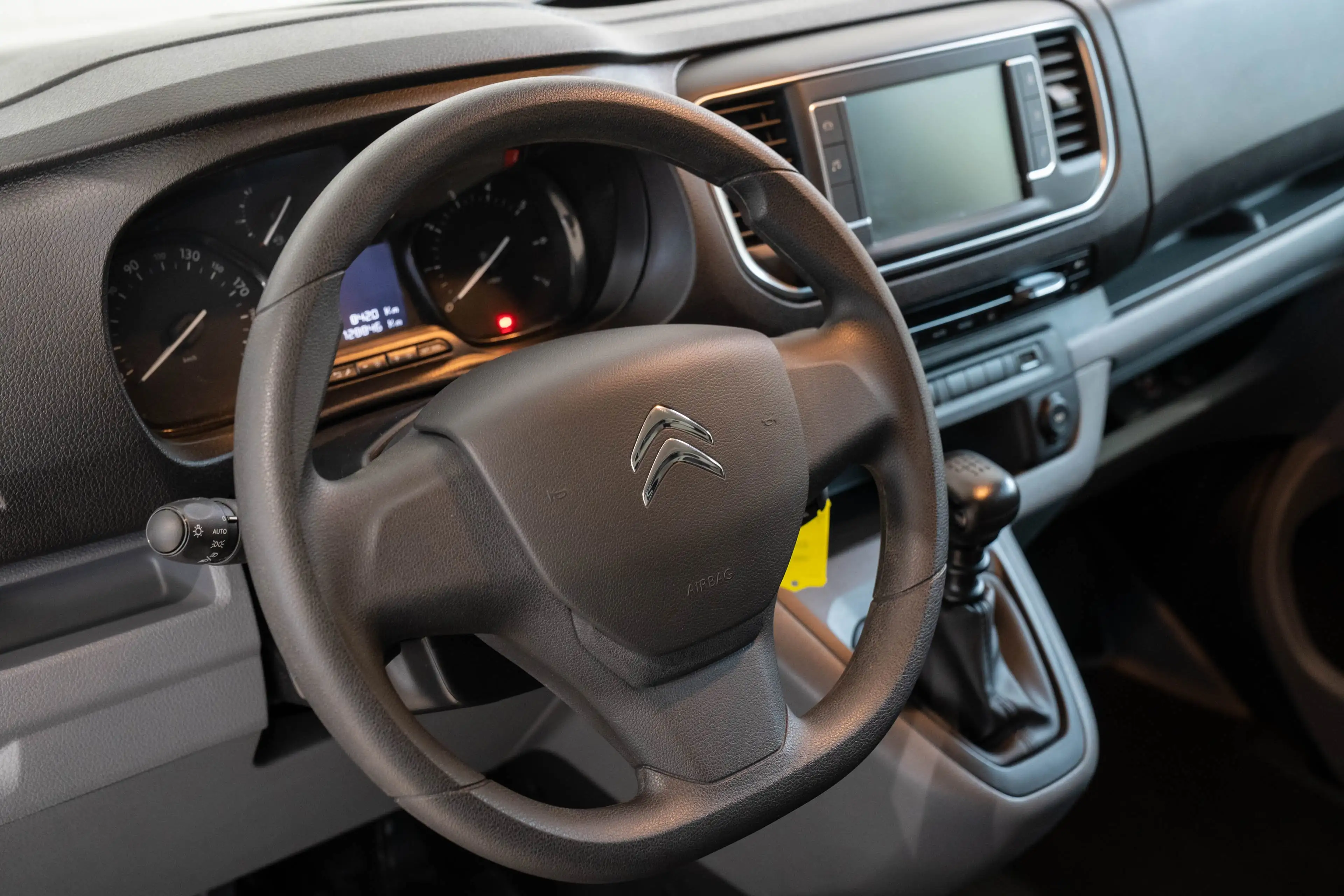Citroen Jumpy 2.0 BlueHDI 145 M Club | Camera | Parkeersensoren — photo 14