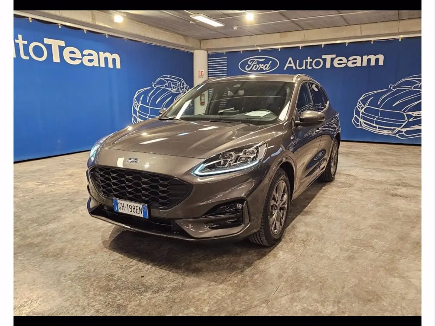 Ford Kuga 1.5 ecoblue st-line x 2wd 120cv auto Grigio - 1