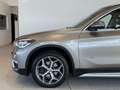 BMW X1 xDrive18d xLine Aut.*AHK*PDC*Notbremsassistent Silber - thumbnail 9