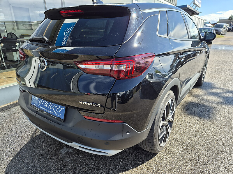 Opel Grandland X 1,6 Direct Inj. PHEV Ultimate Allrad — photo 5