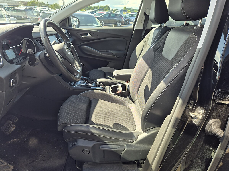 Opel Grandland X 1,6 Direct Inj. PHEV Ultimate Allrad — photo 8