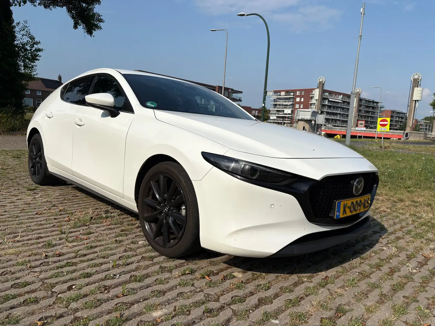 Mazda 3 2.0 e-SkyActiv-X M Hybrid 180 Luxury / leder / air Wit - 2