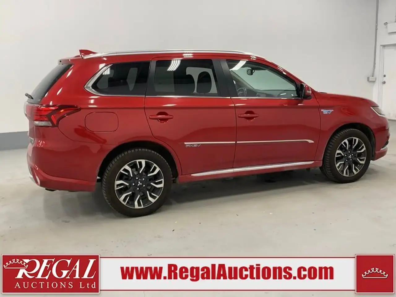 Mitsubishi Outlander снимка Mitsubishi Outlander