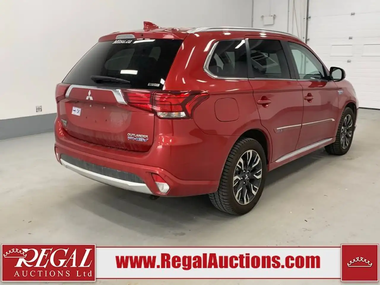 Mitsubishi Outlander снимка Mitsubishi Outlander