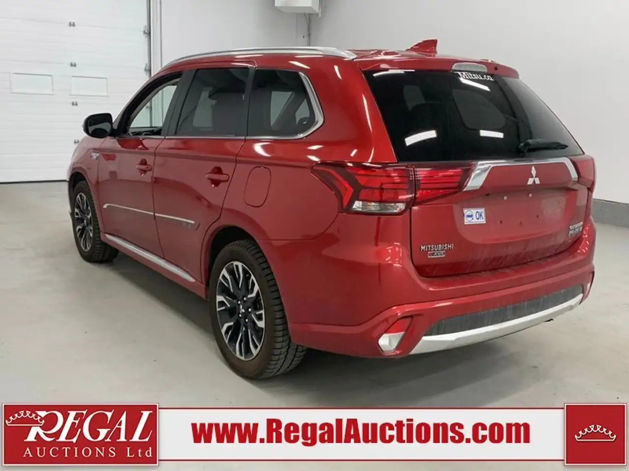 Mitsubishi Outlander снимка Mitsubishi Outlander
