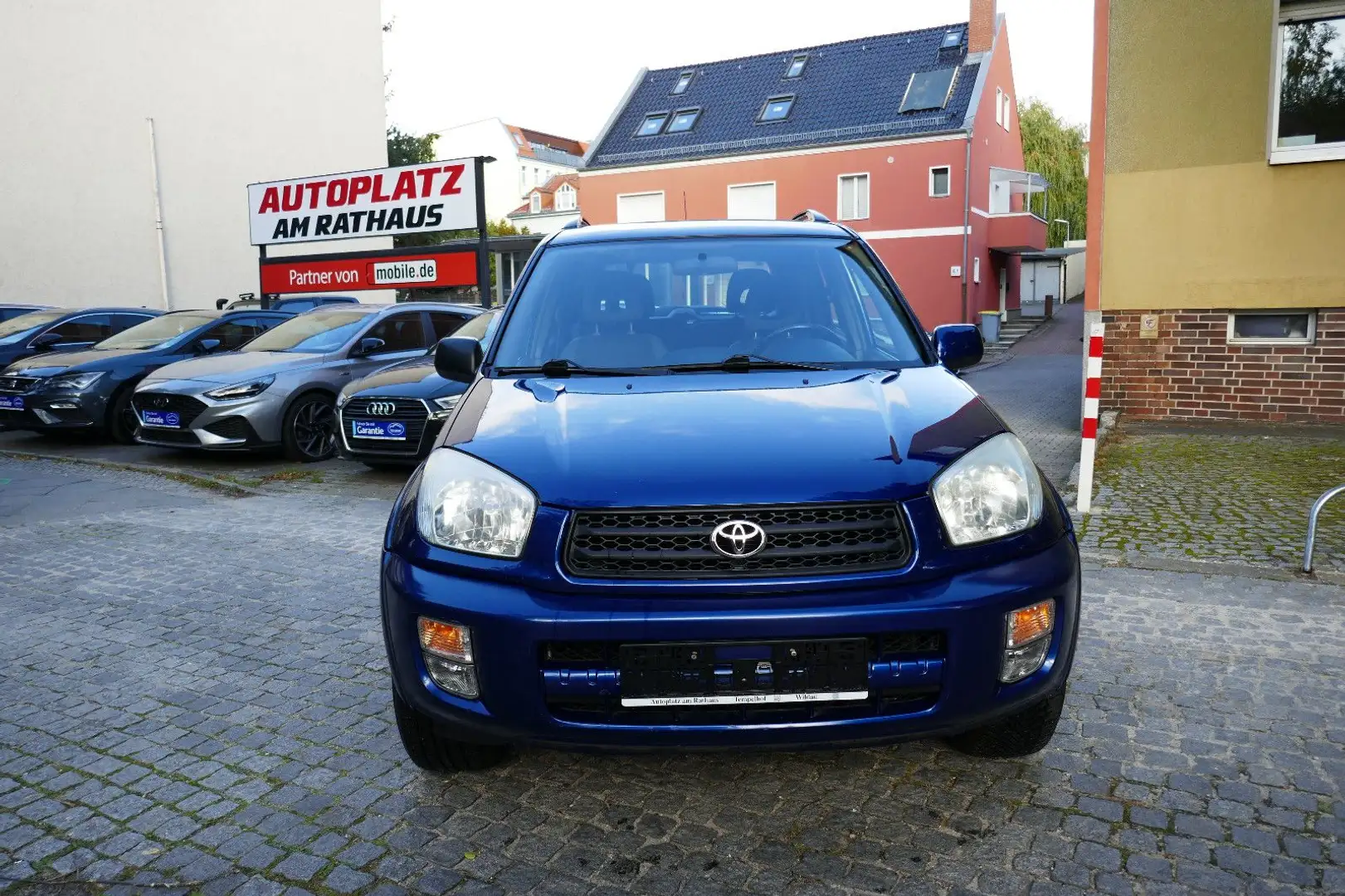 Toyota RAV 4 2.0-VVT-i 4x4 Automatik Blau - 2