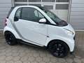 smart forTwo fortwo coupe Micro Hybrid Drive 45kW Weiß - thumbnail 2